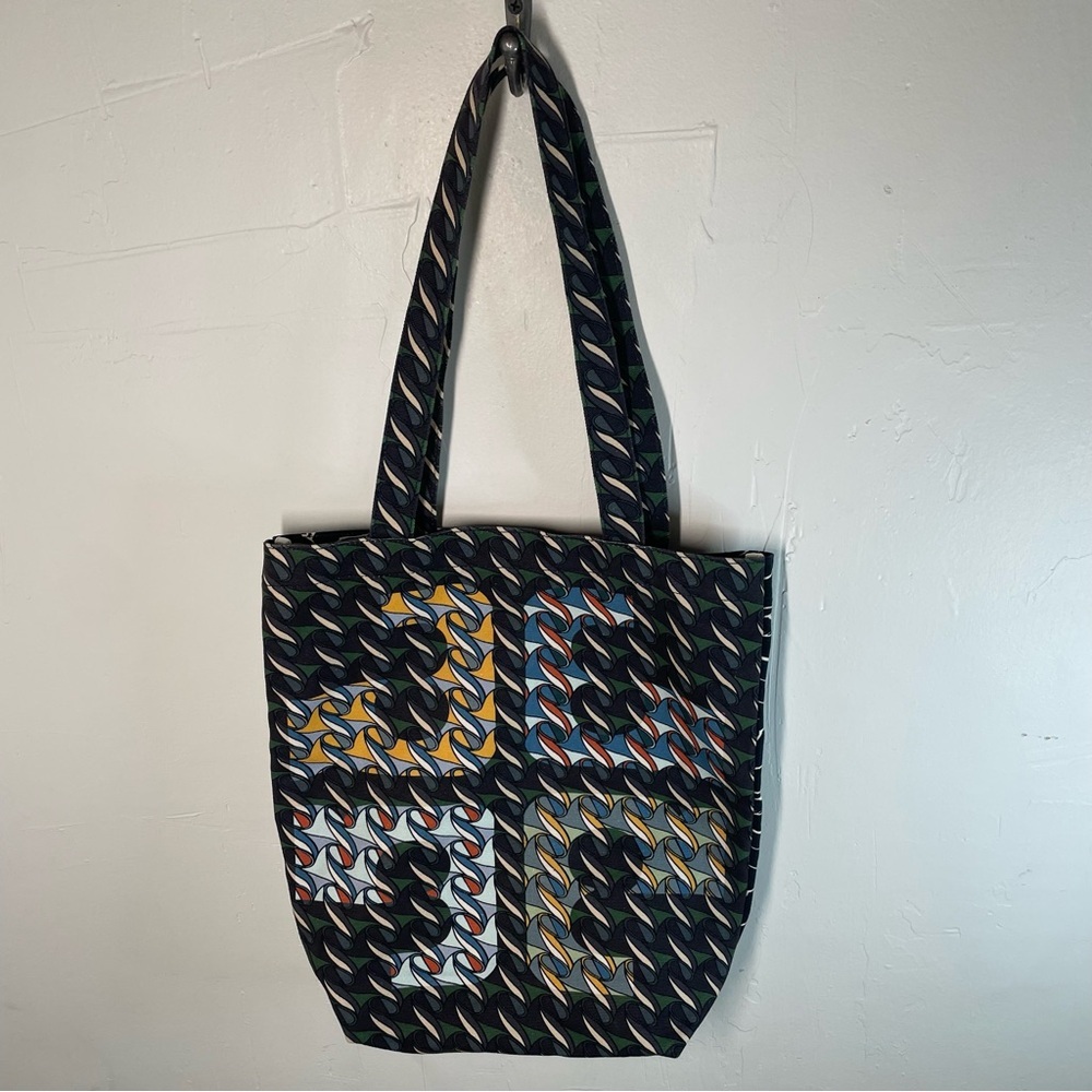Tory Burch Printed Canvas Tote Everywhere Curly Ribbons - Black Swan - Picture 1 of 10
